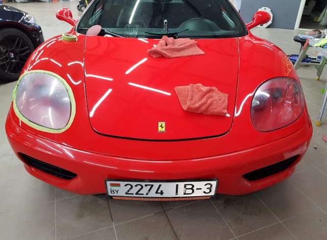 Полировка фар Ferrari